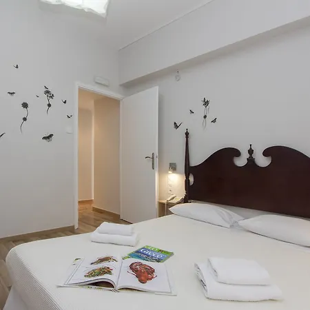 Myrto Hotel 3*