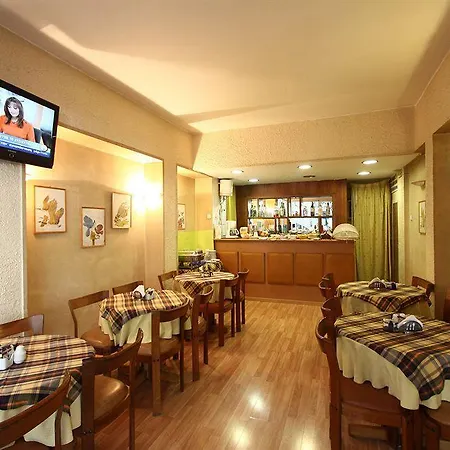 Hotel Myrto Atene