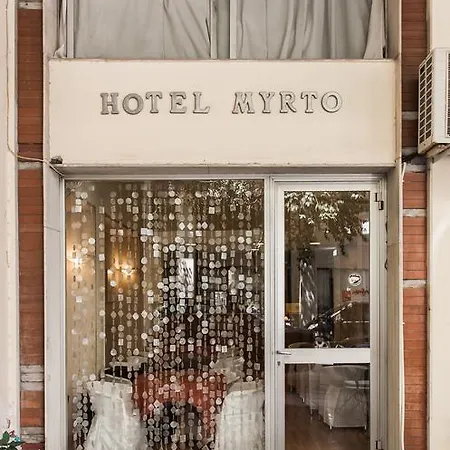 מלון Myrto